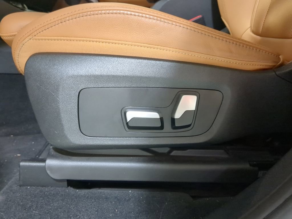 Used 2023 BMW X3 xDrive30i AWD/4WD image 18