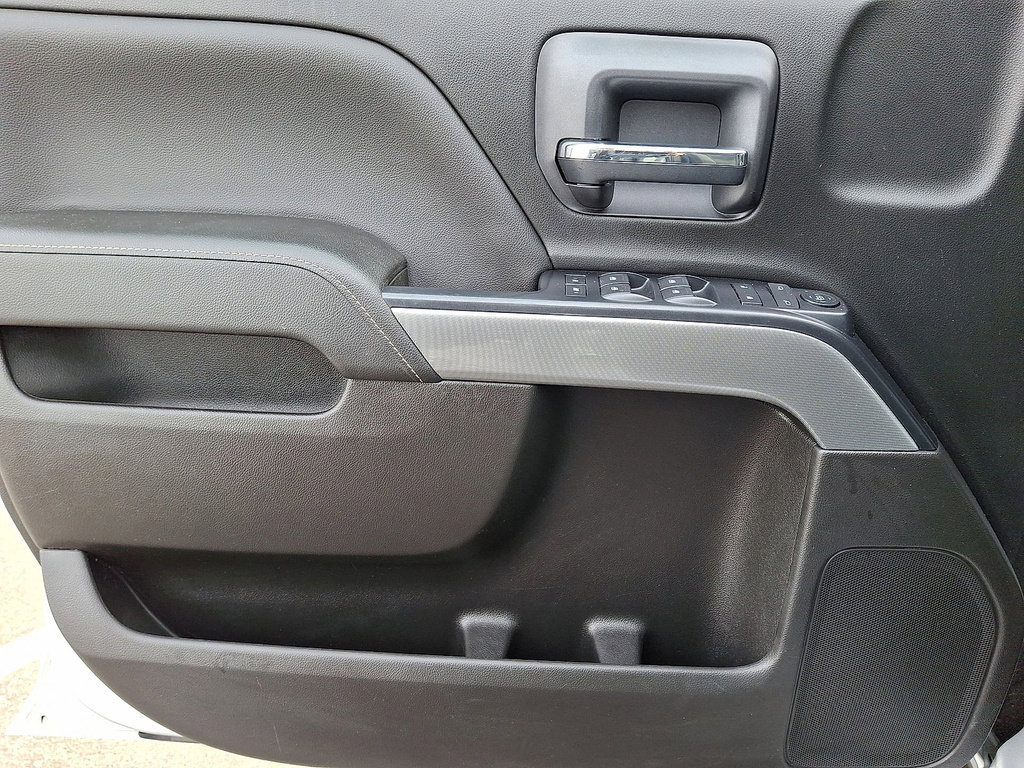 Used 2018 Chevrolet Silverado 1500 LT w/ All Star Edition image 10