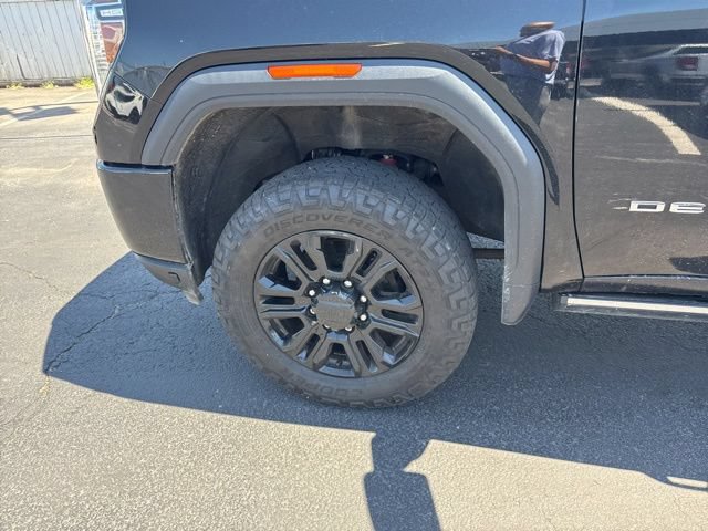 Used 2022 GMC Sierra 3500 Denali w/ Denali Black Diamond Edition AWD/4WD image 16