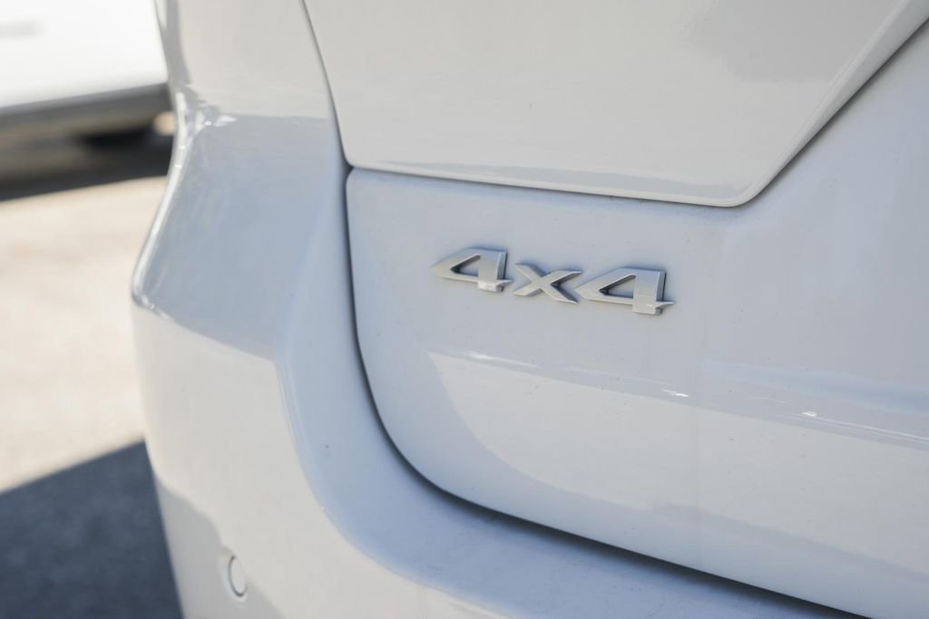 New 2025 Jeep Grand Cherokee Laredo X w/ Luxury Tech Group I image 8