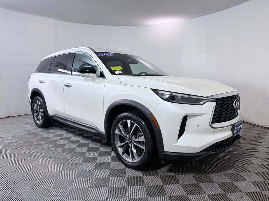 Used 2023 INFINITI QX60 Luxe w/ Vision Package AWD/4WD image 9