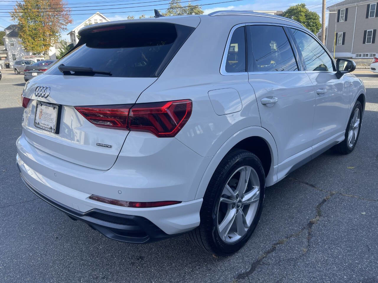 Used 2020 Audi Q3 2.0T Premium Plus w/ Premium Plus Package image 9