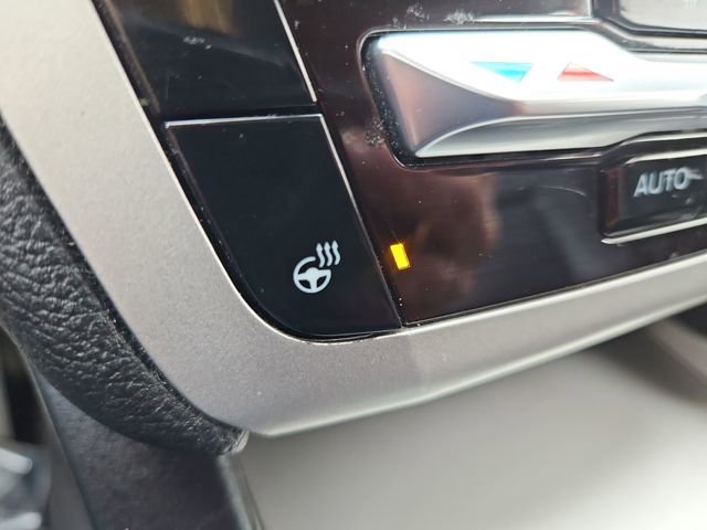 Used 2022 Ford Explorer XLT w/ Equipment Group 202A image 49