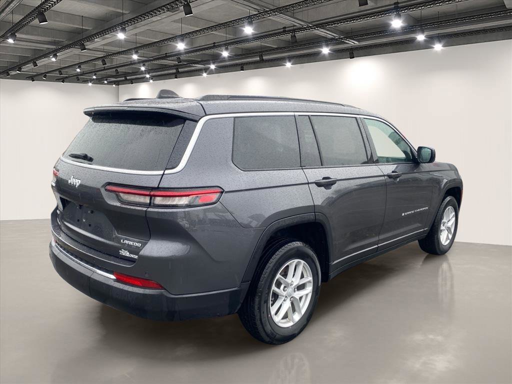 Certified 2024 Jeep Grand Cherokee L Laredo AWD/4WD image 7
