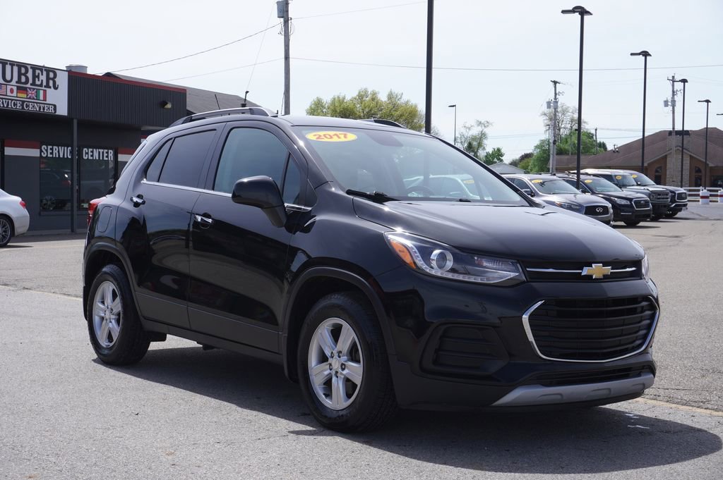 Used 2017 Chevrolet Trax LT w/ LT Convenience Package FWD image 9