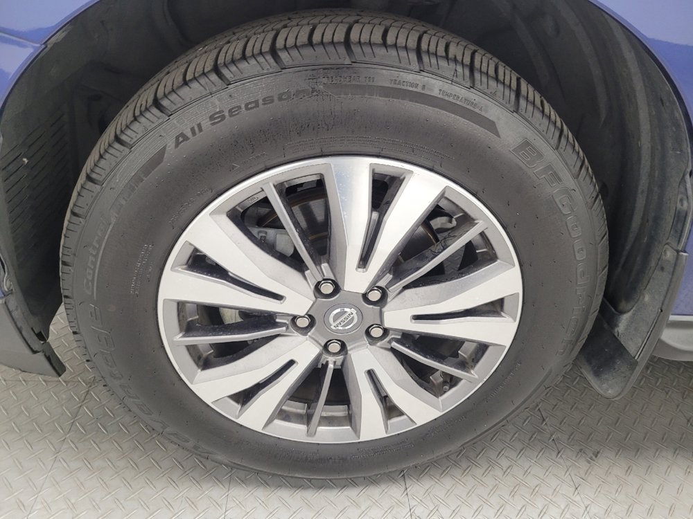 Used 2019 Nissan Pathfinder SL image 31