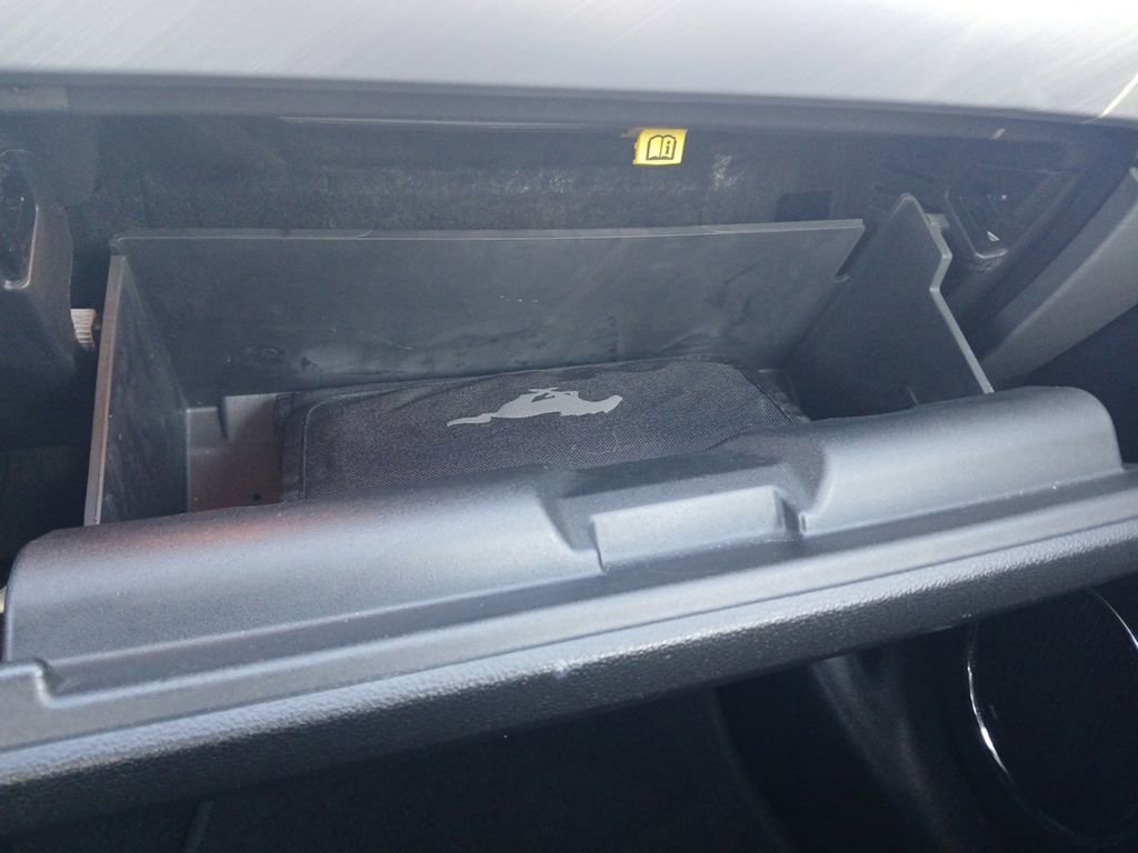 Used 2019 Ford Mustang Premium image 31