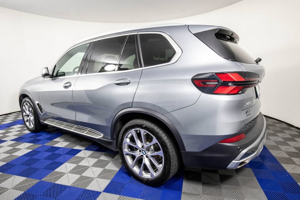Used 2026 BMW X5 xDrive40i AWD/4WD image 7