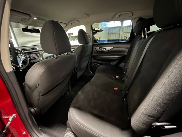 Used 2016 Nissan Rogue S image 15