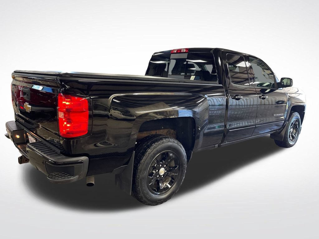 Used 2017 Chevrolet Silverado 1500 LT w/ All Star Edition AWD/4WD image 5