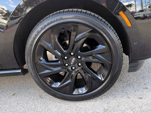 Used 2025 Lincoln Navigator Black Label image 10