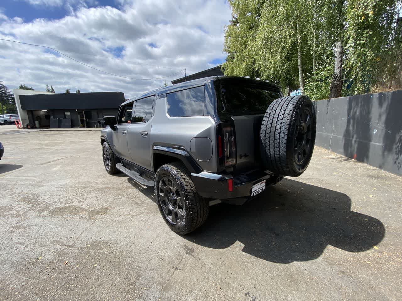 Used 2026 GMC Hummer EV 3X w/ Carbon Fiber Edition Package AWD/4WD image 4
