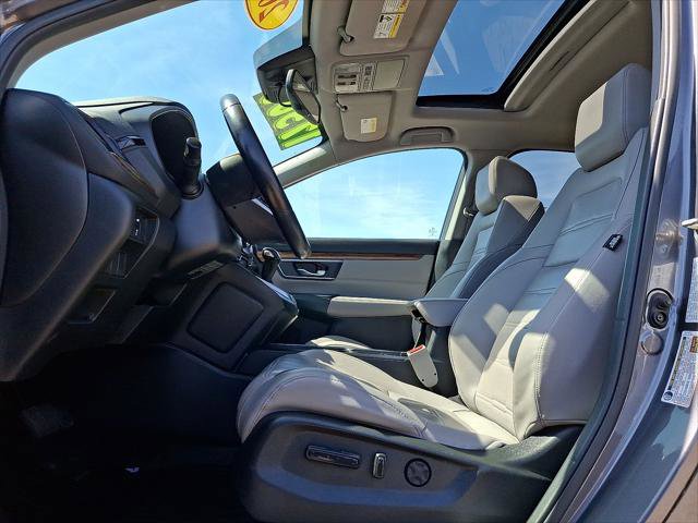 Used 2017 Honda CR-V Touring image 11