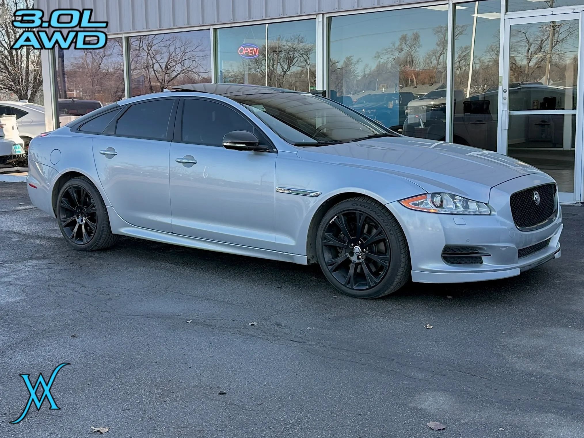 Used 2015 Jaguar XJ AWD image 1
