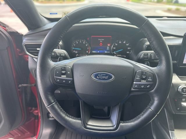 Certified 2020 Ford Explorer XLT w/ Equipment Group 202A AWD/4WD image 15