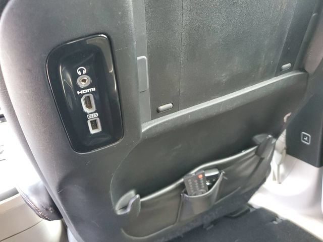 Used 2018 Chrysler Pacifica Touring-L Plus FWD image 33