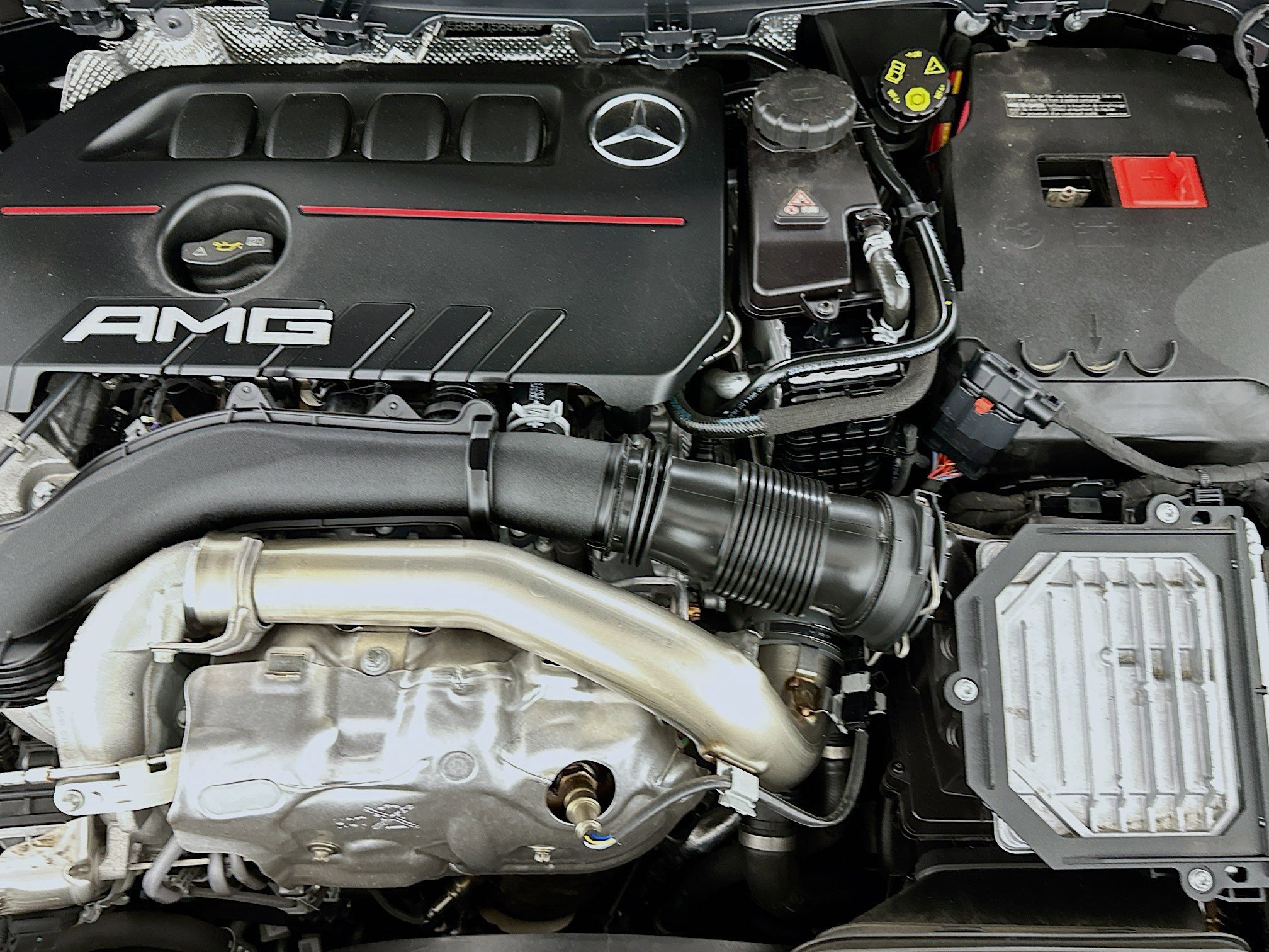 Used 2024 Mercedes-Benz GLA 35 AMG 4MATIC image 32