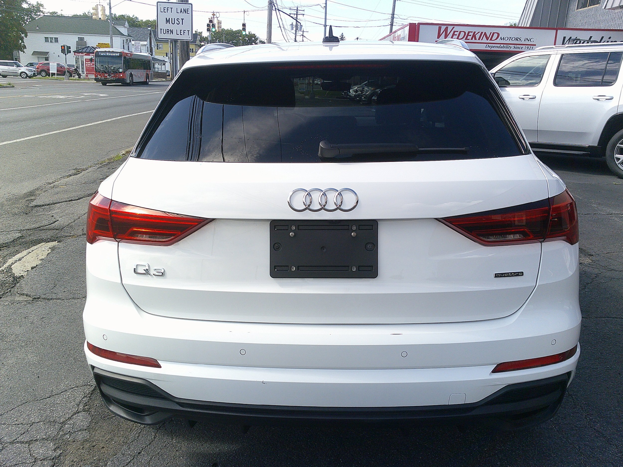 Used 2025 Audi Q3 2.0T Premium AWD/4WD image 11