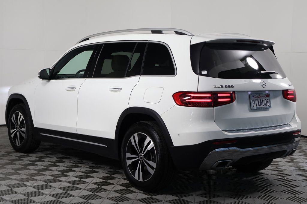 Certified 2025 Mercedes-Benz GLB 250 4MATIC image 6