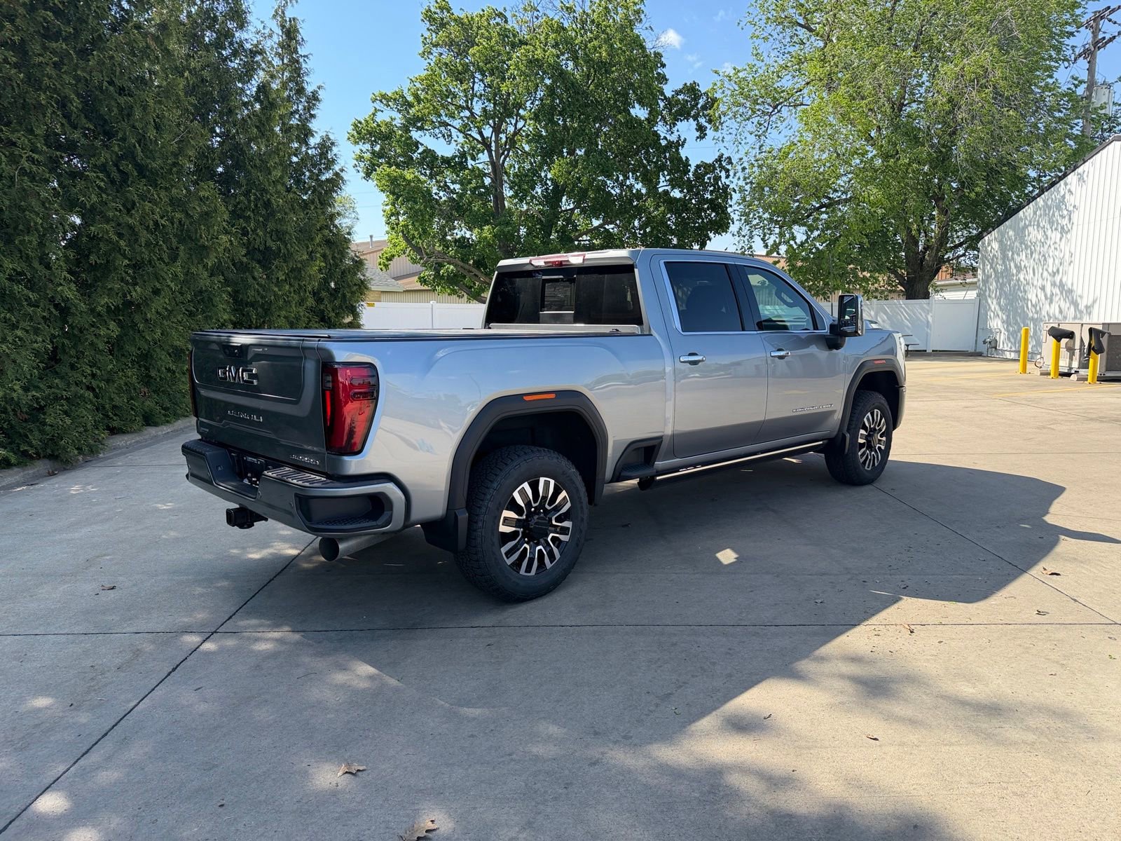 New 2026 GMC Sierra 2500 Denali Ultimate AWD/4WD image 31