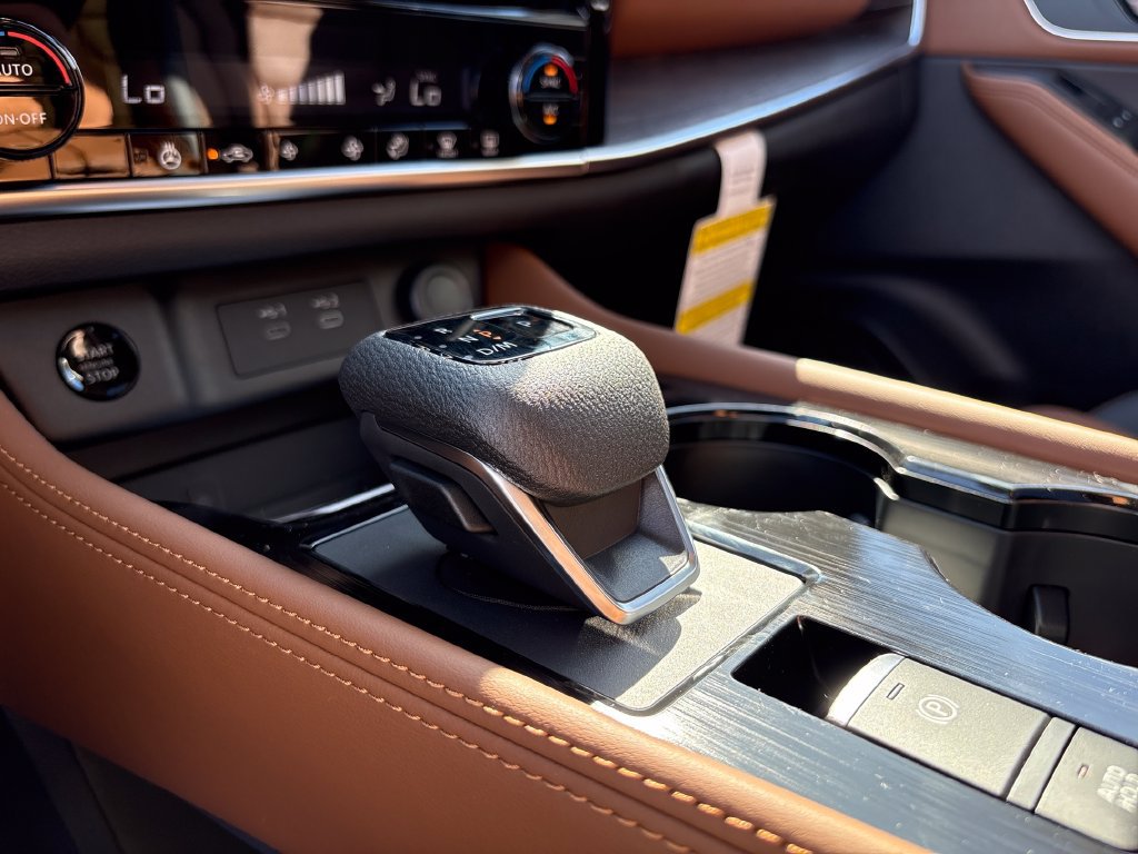New 2026 Nissan Rogue Platinum AWD/4WD image 19