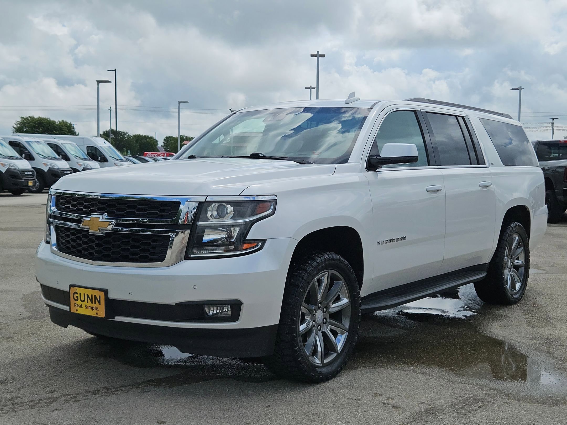 Used 2018 Chevrolet Suburban LT AWD/4WD image 7