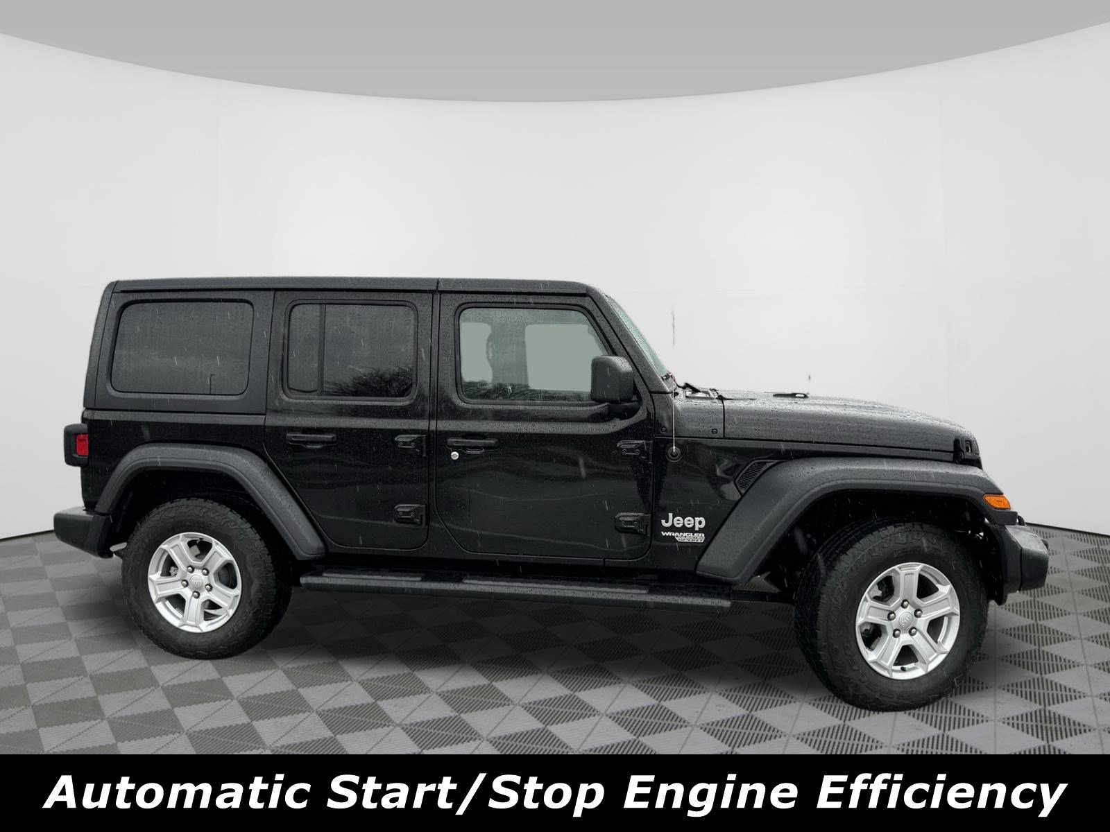 Used 2018 Jeep Wrangler Unlimited Sport S image 2