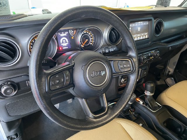 Used 2023 Jeep Wrangler Sport AWD/4WD image 17