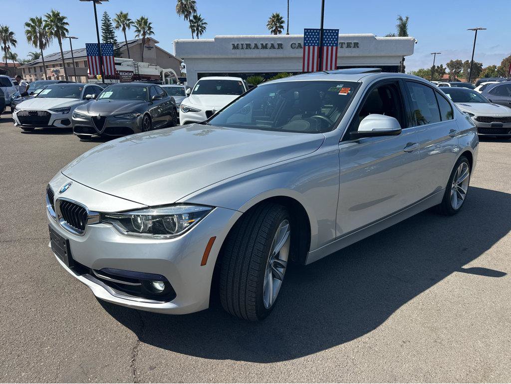 Used 2018 BMW 330i Sedan w/ Premium Package RWD image 11
