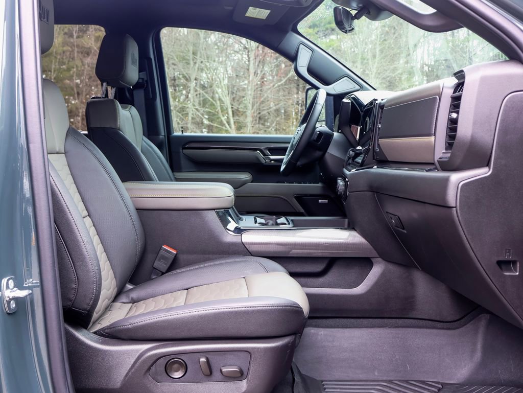 Used 2026 Chevrolet Silverado 2500 ZR2 w/ ZR2 Bison Edition image 8