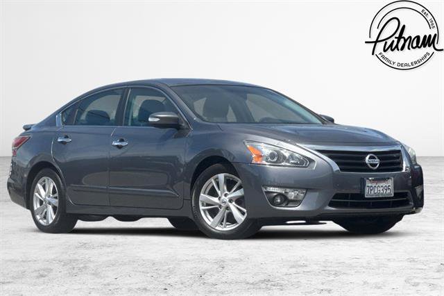 Used 2015 Nissan Altima 2.5 SL w/ Technology Package