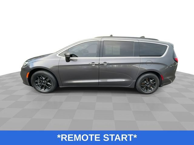 Used 2022 Chrysler Pacifica Touring-L FWD image 6