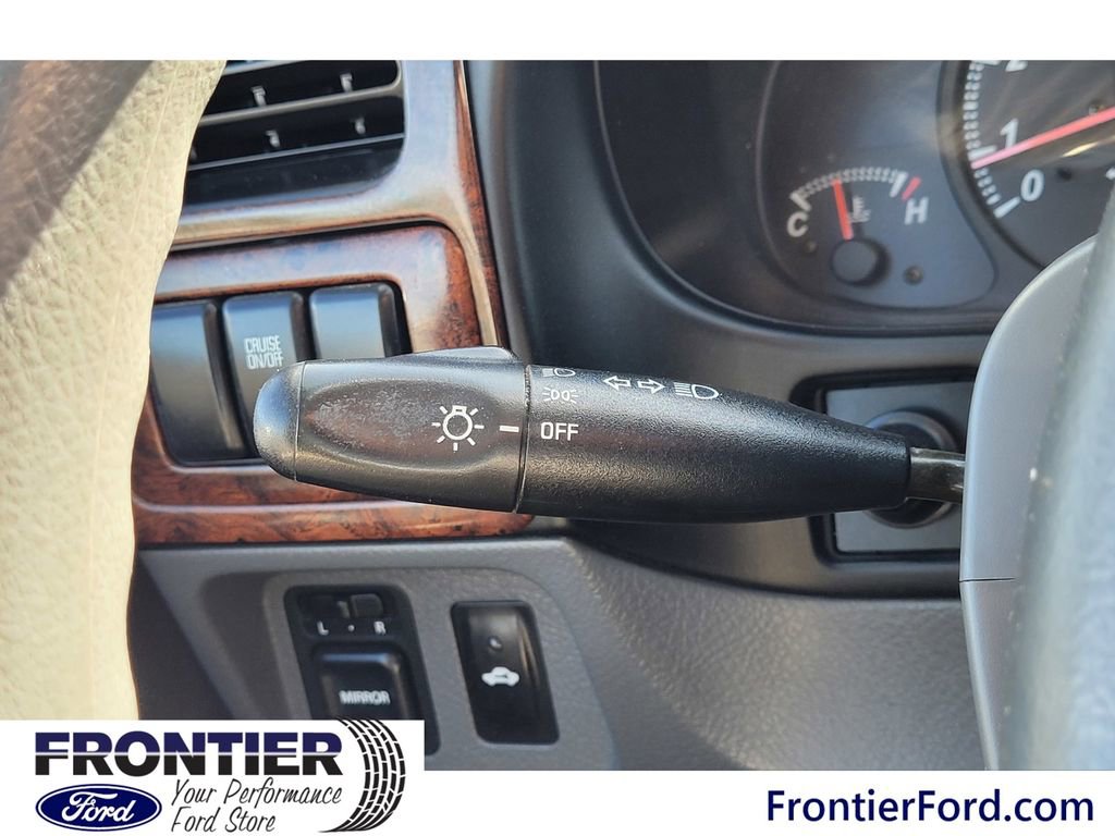 Used 2000 Isuzu Rodeo LS image 19