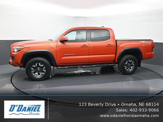 Used 2016 Toyota Tacoma TRD Off-Road AWD/4WD image 2