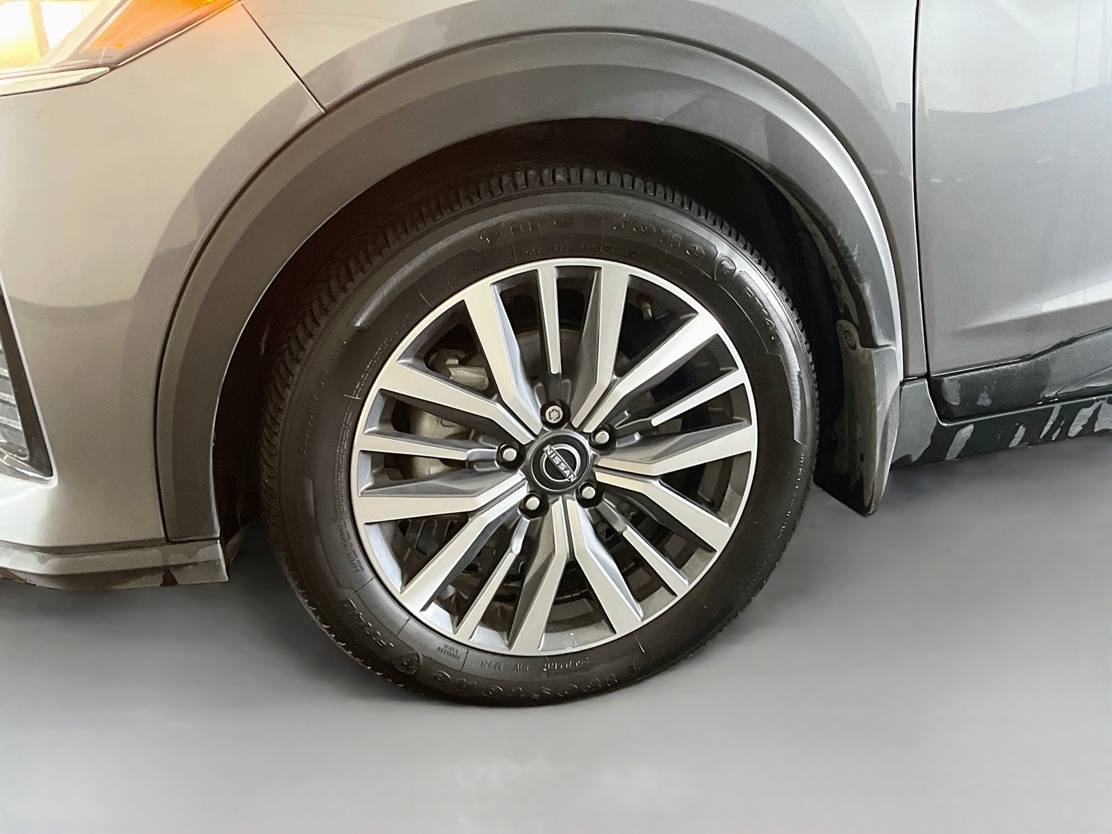 Used 2024 Nissan Kicks SV FWD image 27