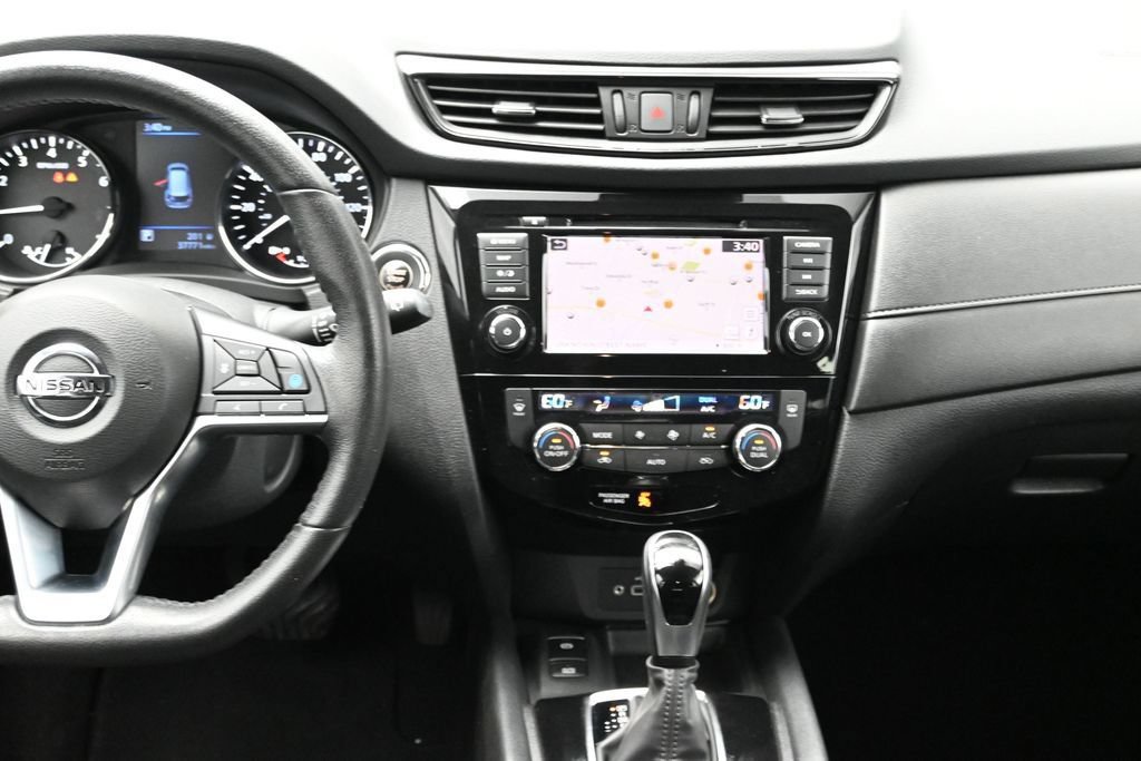 Used 2020 Nissan Rogue SV w/ Premium Package AWD/4WD image 34