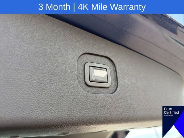 Used 2017 Chevrolet Equinox Premier w/ Enhanced Convenience Package FWD image 12
