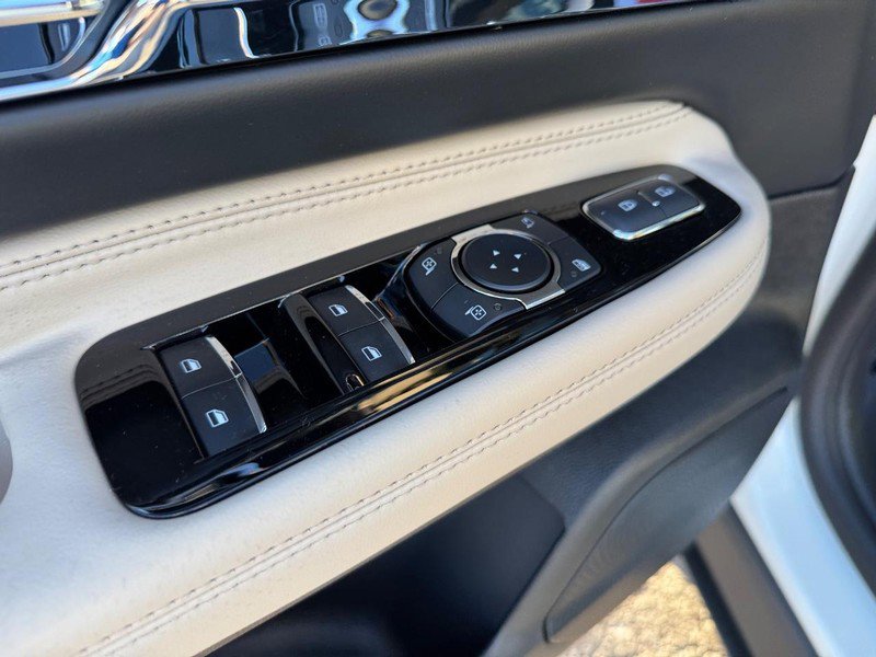 New 2025 Lincoln Corsair Grand Touring image 18