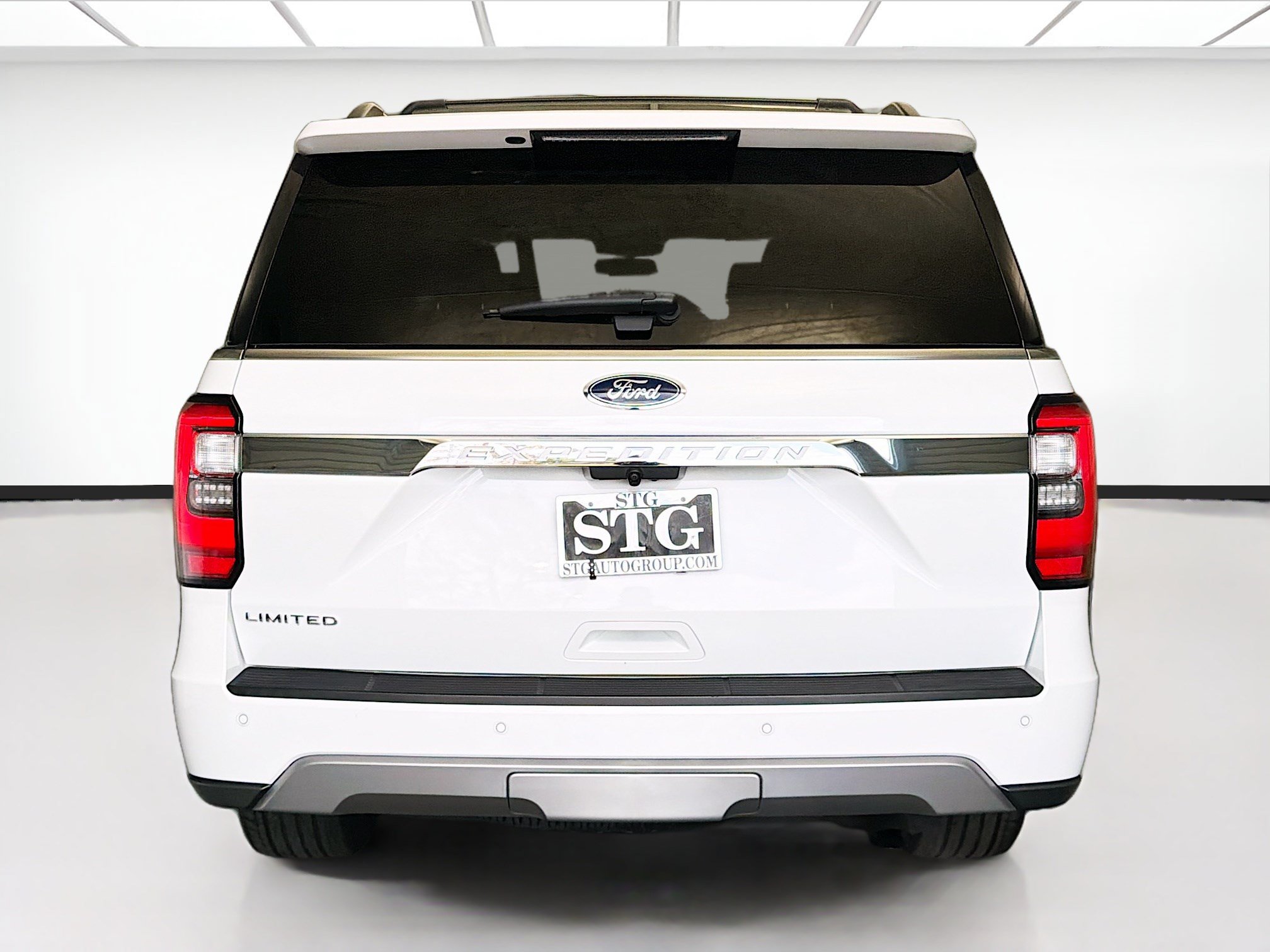 Used 2020 Ford Expedition Limited w/ Special Edition Package RWD image 5