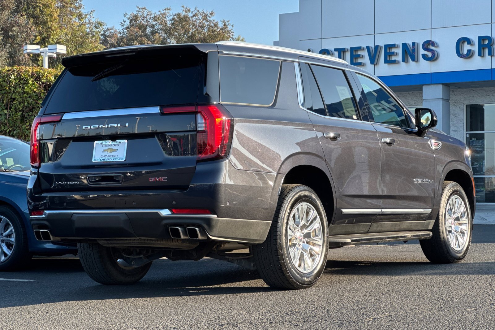 Used 2025 GMC Yukon Denali image 5