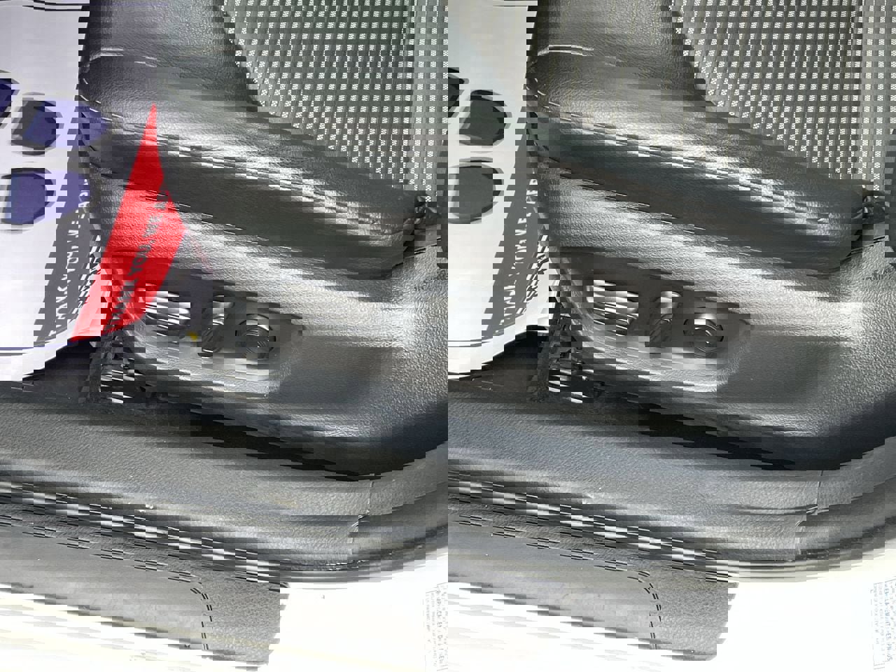 Used 2021 Toyota Camry SE w/ Cold Weather Package image 28