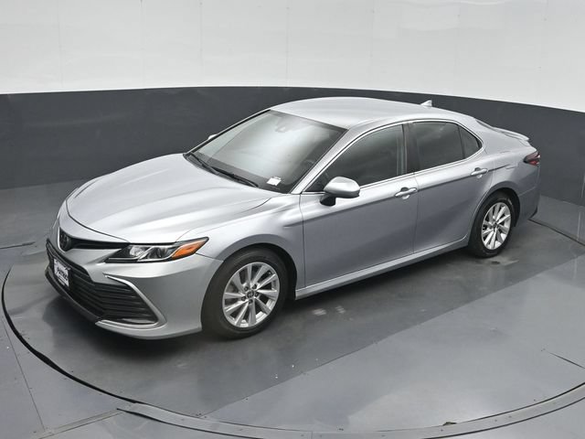 Used 2022 Toyota Camry LE FWD image 38