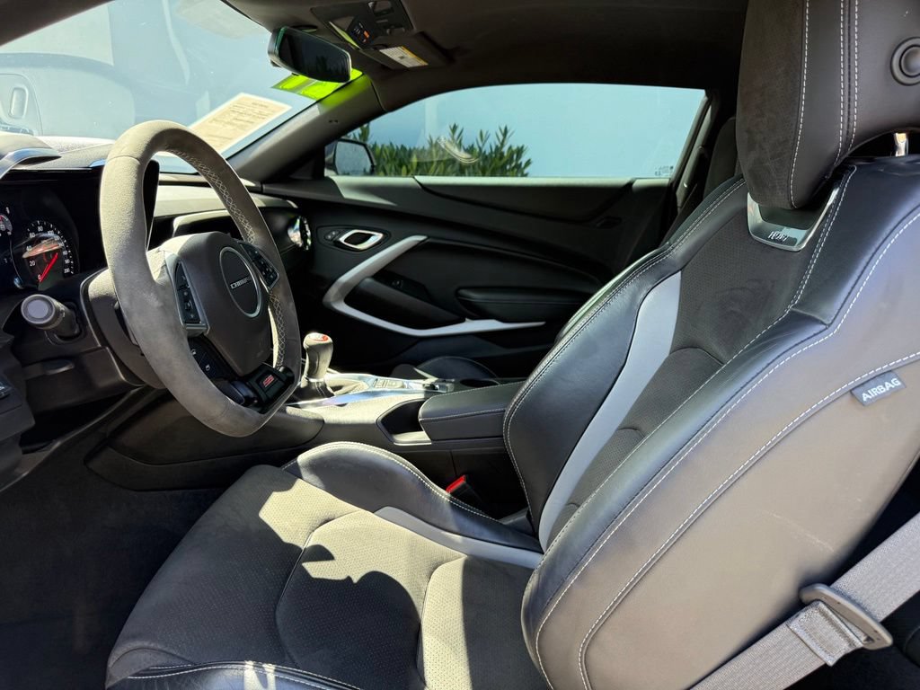 Used 2021 Chevrolet Camaro SS RWD image 15