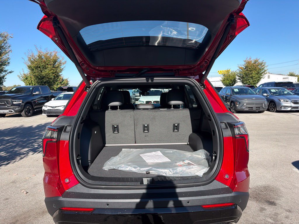 New 2027 Chevrolet Equinox RS FWD image 11