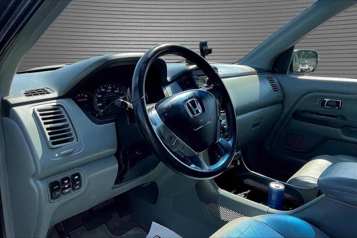 Used 2005 Honda Pilot EX-L image 16