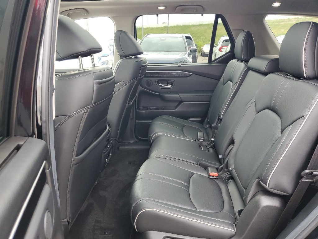 Certified 2025 Honda Pilot Elite image 15