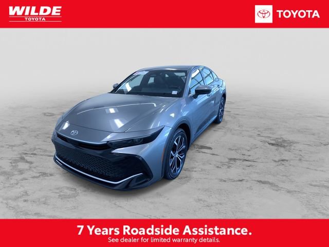 Certified 2025 Toyota Crown XLE AWD/4WD image 5