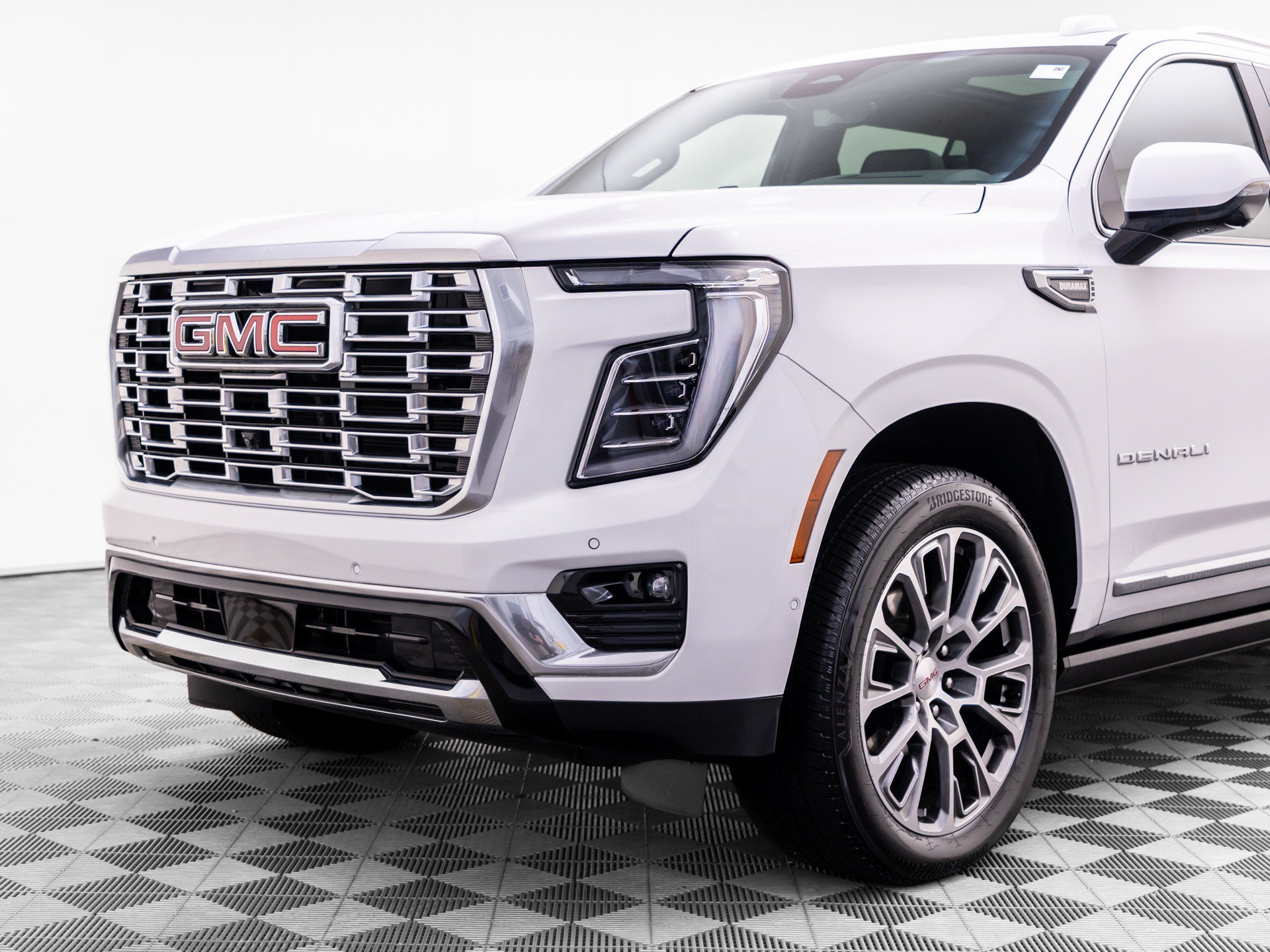 Used 2025 GMC Yukon XL Denali w/ Denali Reserve Package AWD/4WD image 42