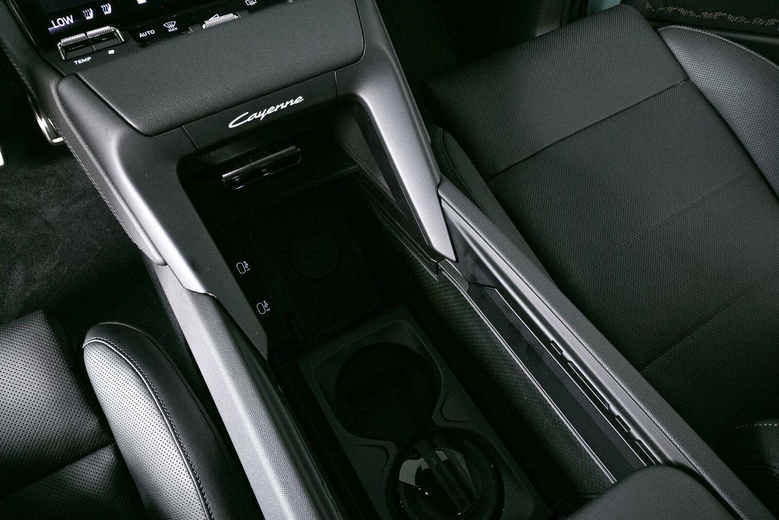 New 2026 Porsche Cayenne Electric AWD/4WD image 18