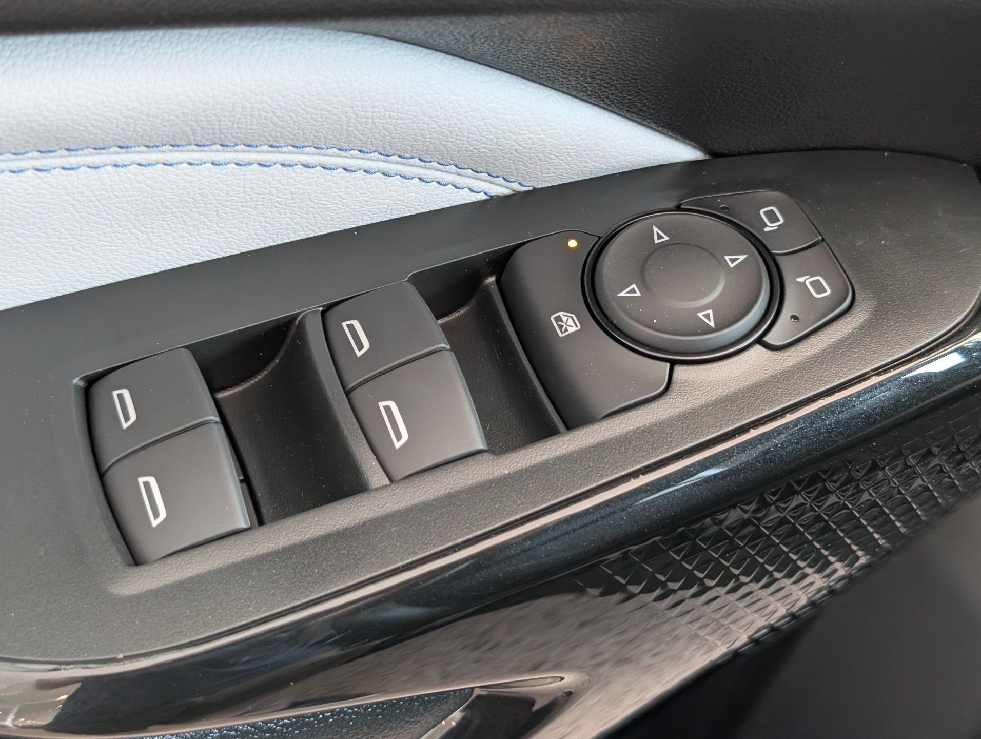 New 2026 Chevrolet Trax LT w/ Driver Confidence Package FWD image 19
